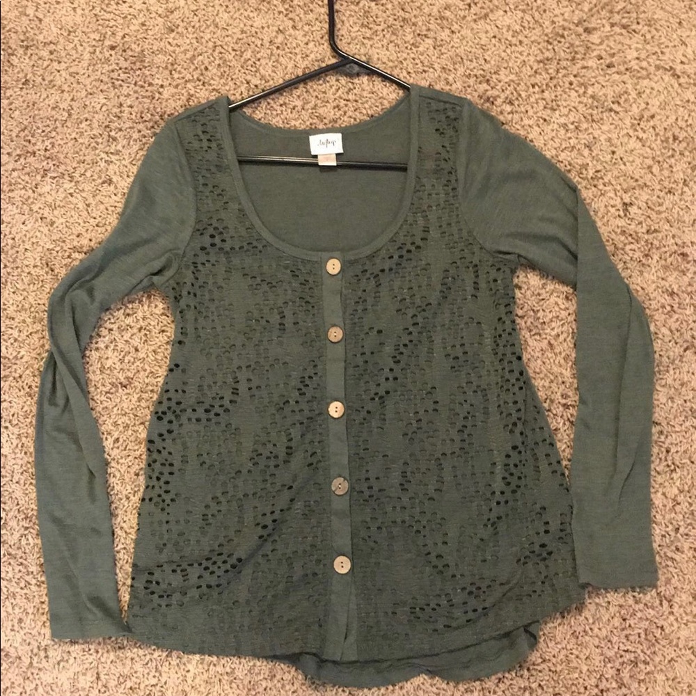 buckle shirt